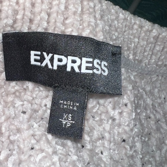 Express- Red and pink sweater - Picture 5 of 6